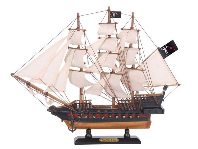 Wooden Blackbeards Queen Annes Revenge White Sails Limited Model Pirate Ship 15