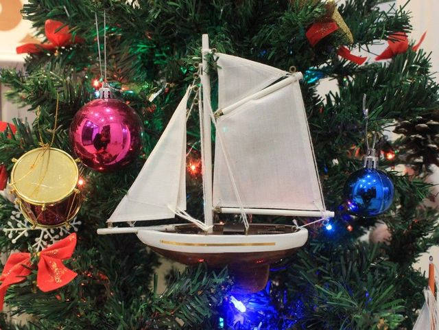 Wooden Columbia Model Sailboat Christmas Tree Ornament 9