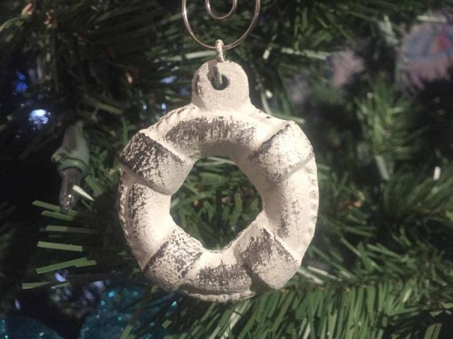 Rustic Whitewashed Cast Iron Lifering Christmas Ornament 4