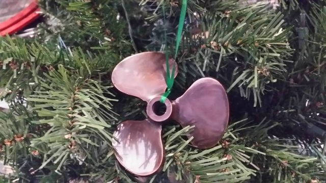 Antique Copper RMS Titanic Propeller Christmas Tree Ornament 4
