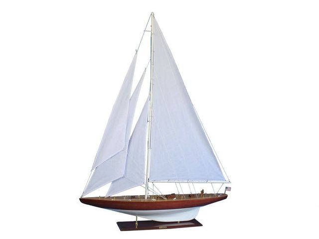Wooden William Fife Limited Model Sailboat Decoration 60