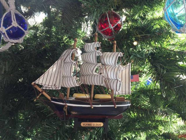 Wooden Flying Cloud Model Ship Christmas Tree Ornament