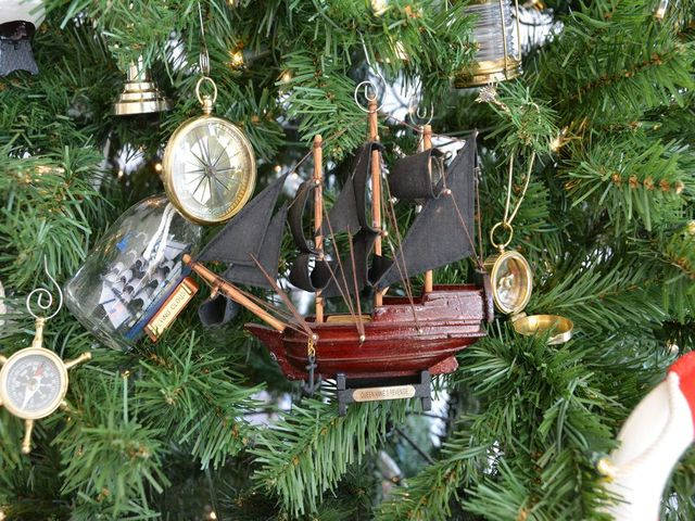 Wooden Queen Annes Revenge Model Ship Christmas Tree Ornament