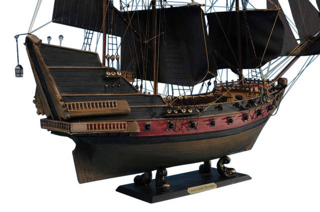 Black Barts Royal Fortune Limited Model Pirate Ship 24 - Black Sails