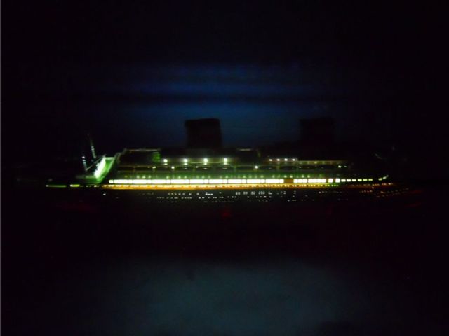 SS United States Limited 30 w- LED Lights Model Cruise Ship