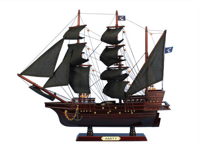 Wooden Thomas Tews Amity Model Pirate Ship 20