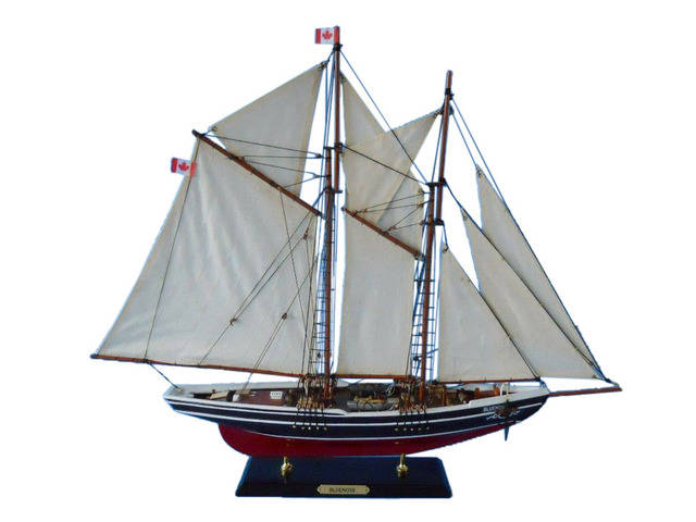 Wooden Bluenose Limited Model Sailboat 25