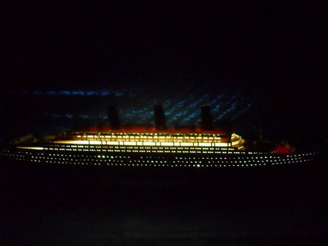 RMS Lusitania Limited 50 w- LED Lights Model Cruise Ship